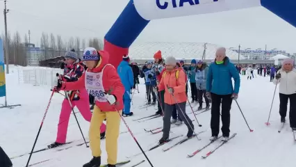 Нижнекамцы приняли участие в традиционных лыжных соревнованиях