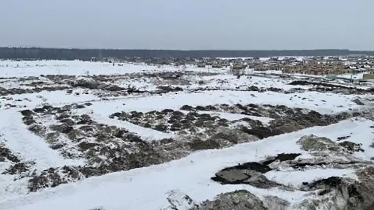 Незаконная свалка снега и мусора образовалась в Нижнекамске на ул.Табеева