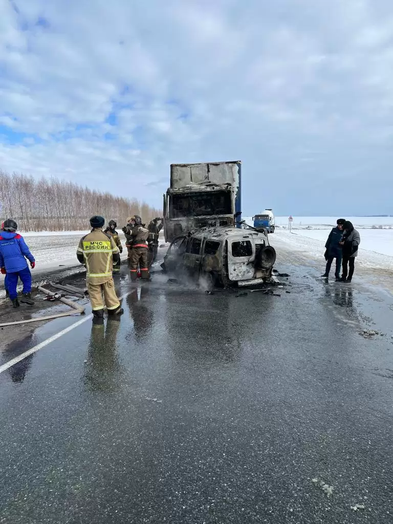 Водитель машины, в которой 5 человек сгорели после ДТП в Чистопольском районе, оказался таксистом