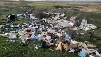 В Нижнекамском районе обнаружили несанкционированную свалку