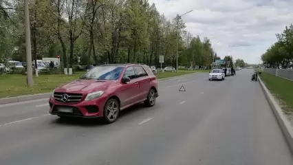 В Челнах байкер попал в больницу после ДТП с «Мерседесом»