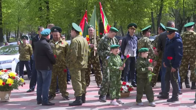 Памятный митинг на День пограничника прошел в Нижнекамске