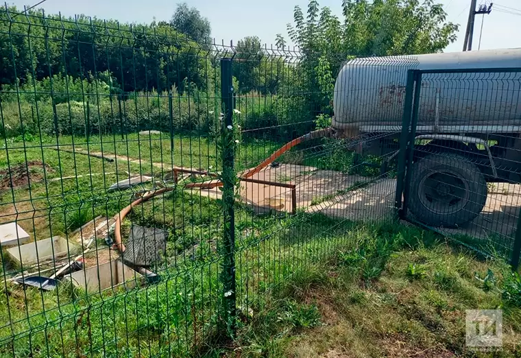 Под Нижнекамском 4 человека при чистке канализации потеряли сознание и не подают признаков жизни