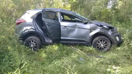 Под Нижнекамском 70-летний водитель Hyundai вылетел в кювет