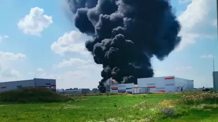 В промзоне Нижнекамска произошел пожар