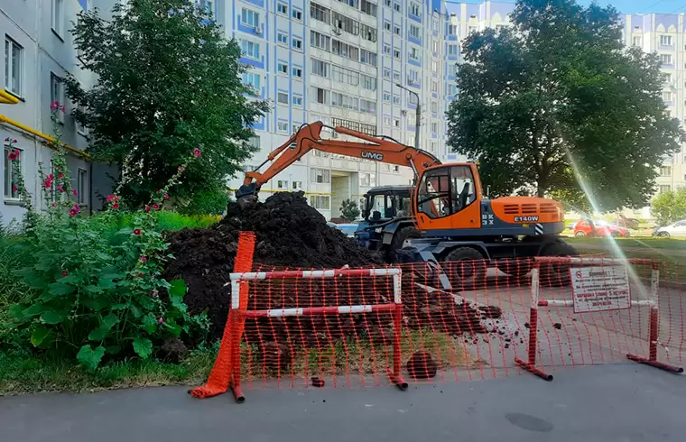 «Каждый год по два месяца нет воды»: нижнекамцы возмущены ежегодными «раскопками» водоканала