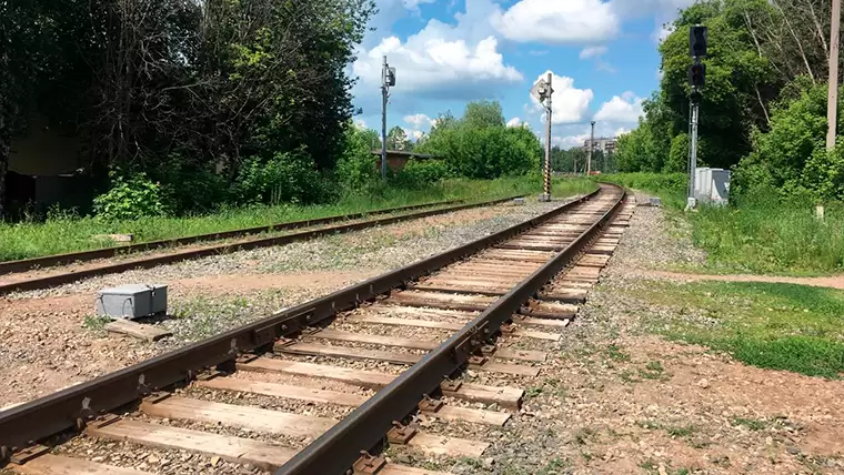 Бывший муж жительницы Татарстана попытался убить её, возле ж/д путей