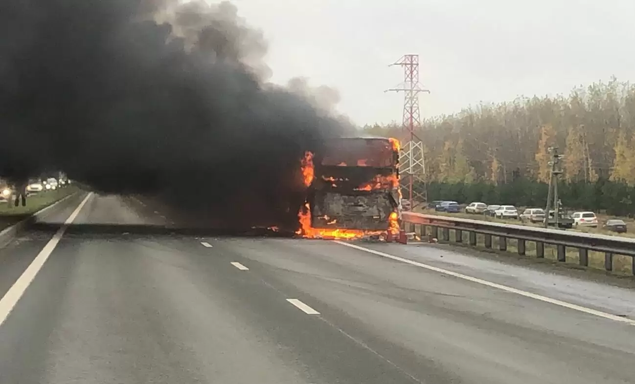 В Казани на ходу загорелся перевозивший мобилизованных автобус, прокуратура проводит проверку