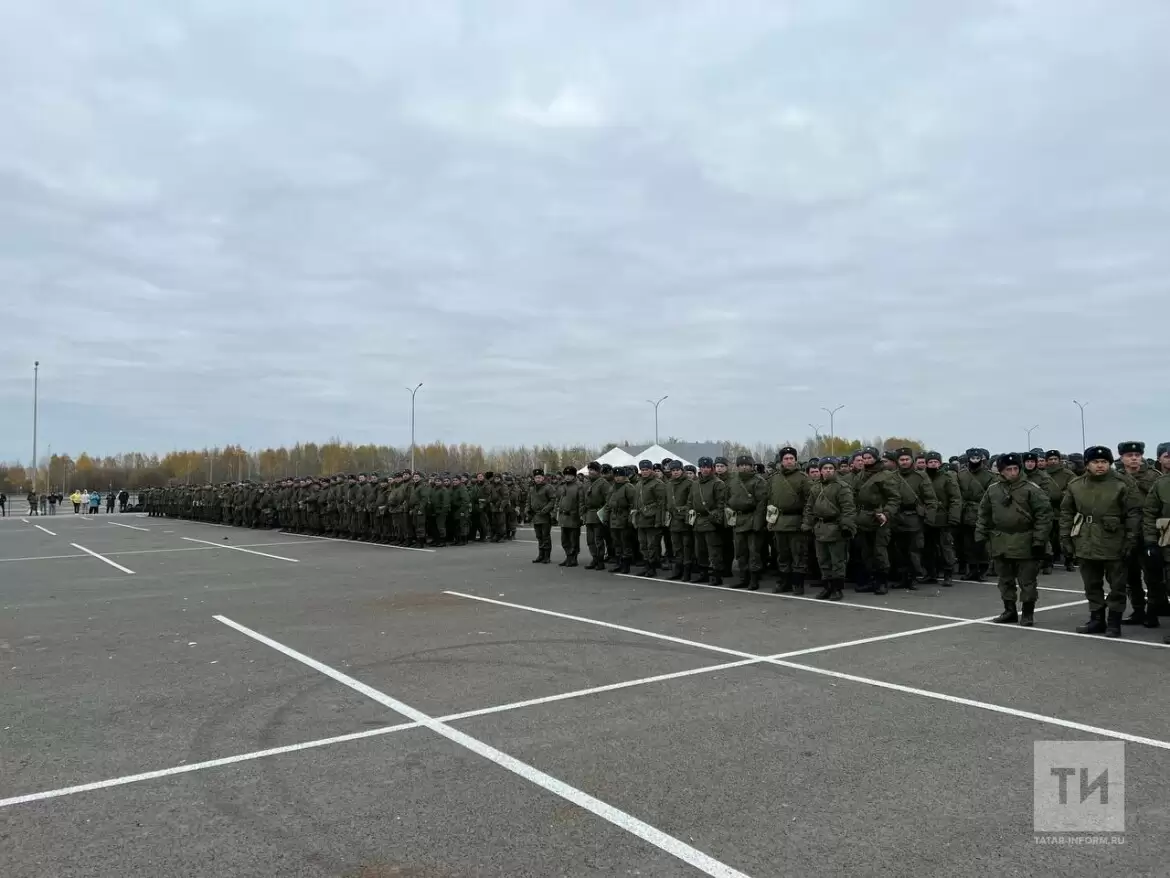 В Казани провожают первый эшелон мобилизованных