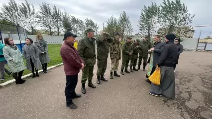 В Нижнекамске прошла отправка мобилизованных из БАРСа