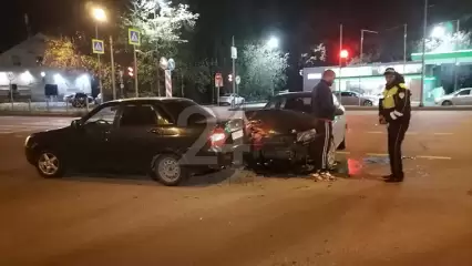 В Казани при столкновении двух легковушек пострадала трехлетняя девочка