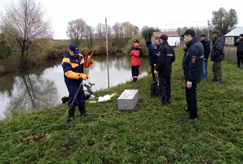 В Татарстане 71-летний рыбак поскользнулся, упал в пруд и утонул