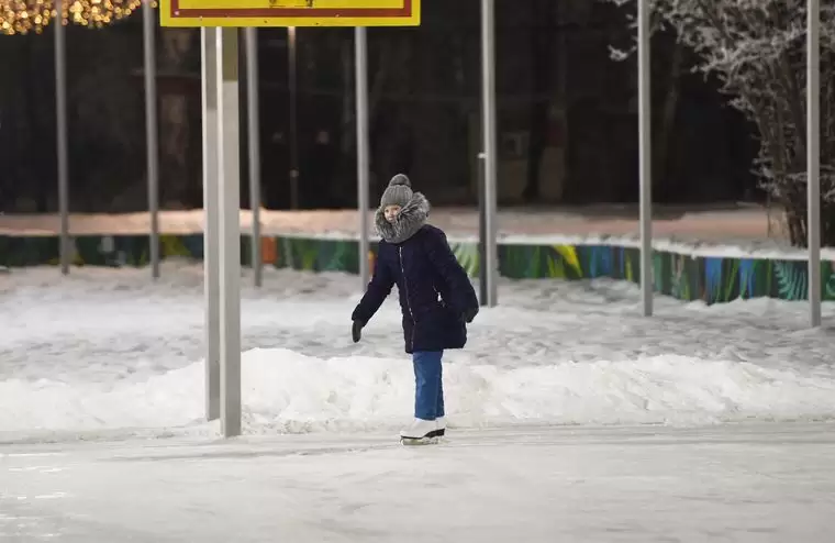 Первый в этом сезоне открытый каток в Нижнекамске заработает 23 ноября