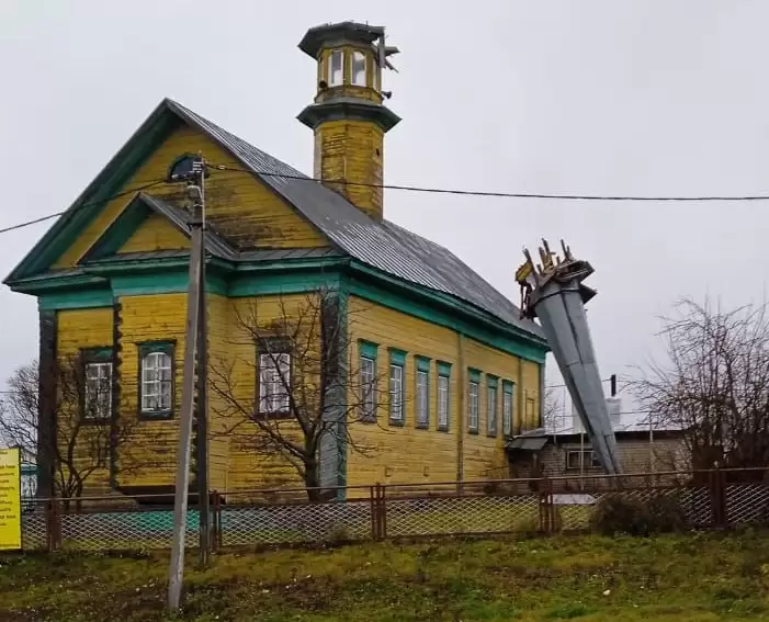 В Татарстане с мечети упал минарет