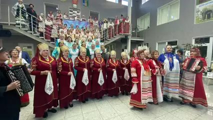 В Нижнекамске на фестивале «Дружбы народов» прошел показ национальных костюмов