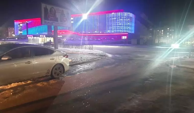 В Нижнекамске водитель при заезде во двор сбил пешехода