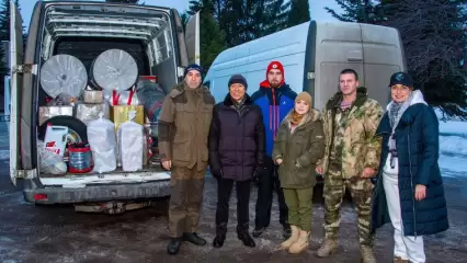 Нижнекамцы привезли своим мобилизованным землякам в зону СВО предновогодние посылки с подарками