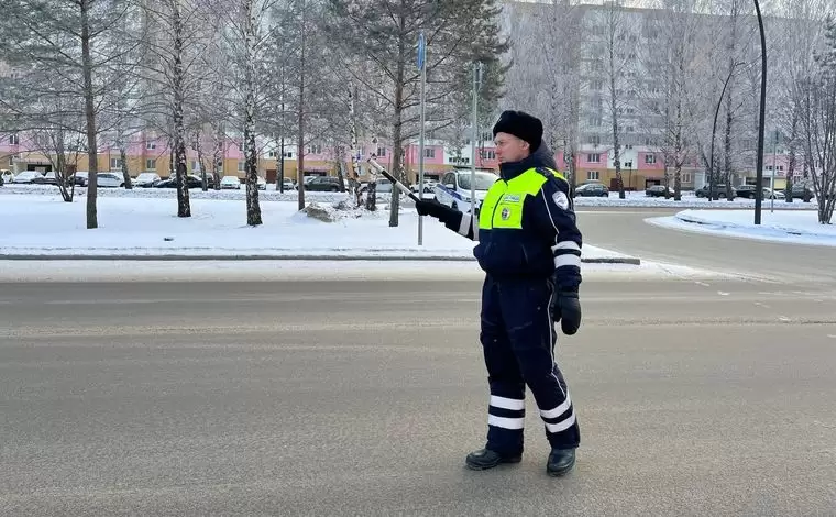 В Нижнекамске наградили водителей, которые пропускают пешеходов