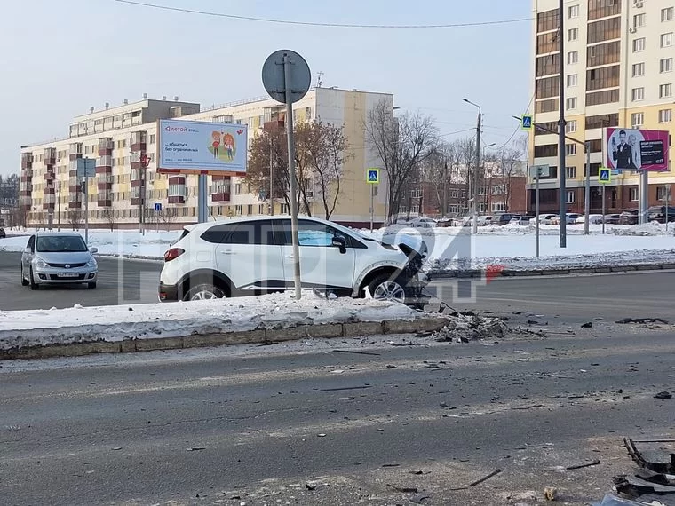 ДТП на пересечении проспекта Вахитова и улицы Гагарина в Нижнекамске