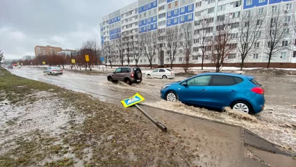 Нижнекамцам рассказали о причинах появления больших луж на дорогах