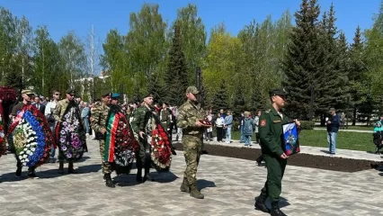 Нижнекамск проводил в последний путь журналиста НТР Александра Комарова