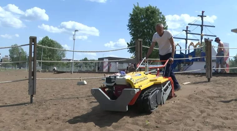 В Нижнекамске пляж готовят к началу купального сезона