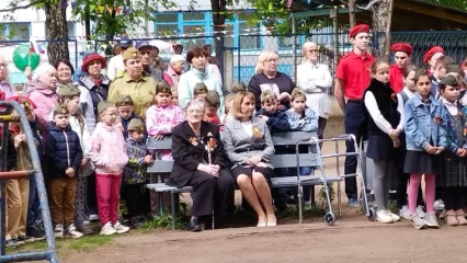 В Нижнекамске устроили праздники для ветеранов, которые по состоянию здоровья не смогут быть на общегородском Дне Победы