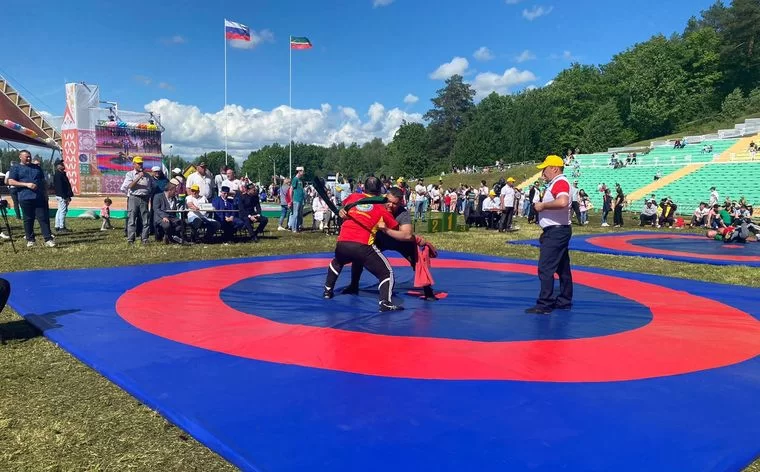 В Нижнекамске на Сабантуе в борьбе корэш примут участие приезжие борцы