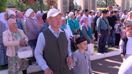 Нижнекамцы на Курбан-байрам передали детям традиции праздника