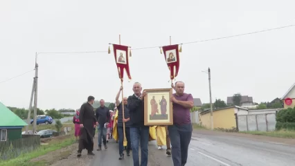 Фоторепортаж: крестный ход в день святых апостолов Петра и Павла в селе Балчиклы Нижнекамского района