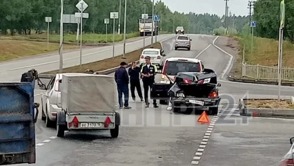 В Нижнекамске временно перекрыли участок дороги из-за ДТП