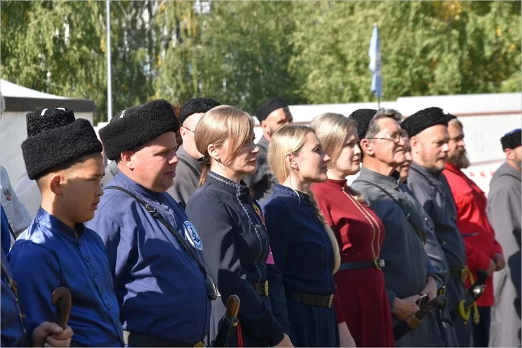 Нижнекамские казаки привезли медали с чемпионата Татарстана по рубке шашкой