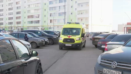 Нижнекамские врачи поблагодарили водителей, пропускающих скорую помощь