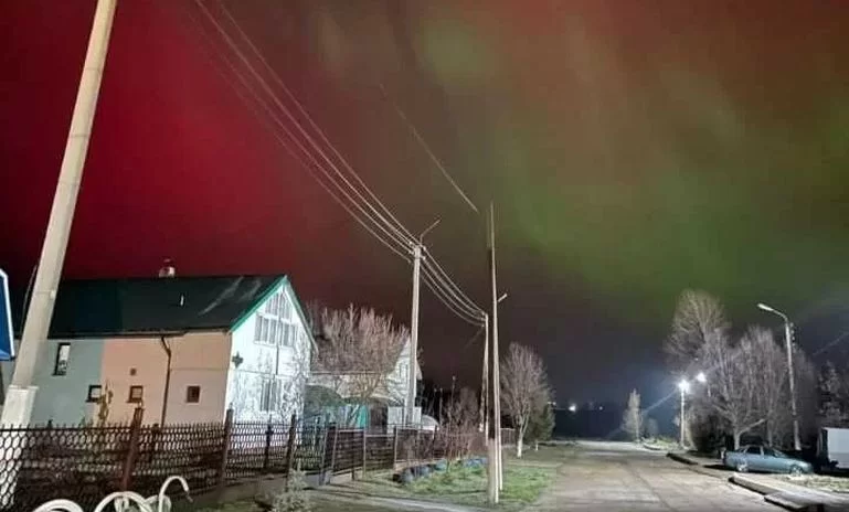 Жители Нижнекамского района поделились фотографиями северного сияния