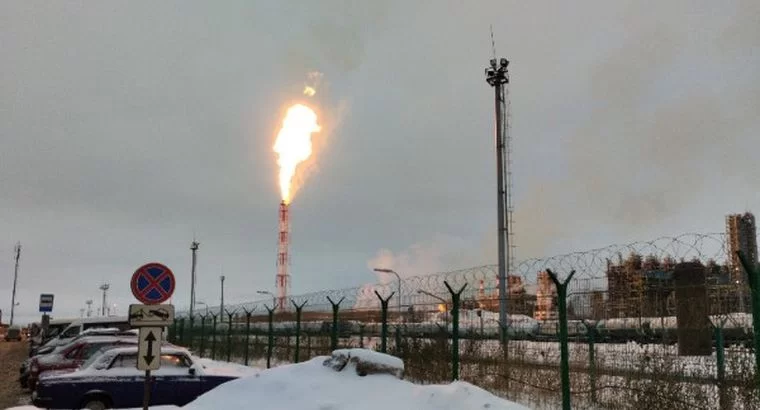 В МЧС рассказали о ликвидации горения в промзоне Нижнекамска