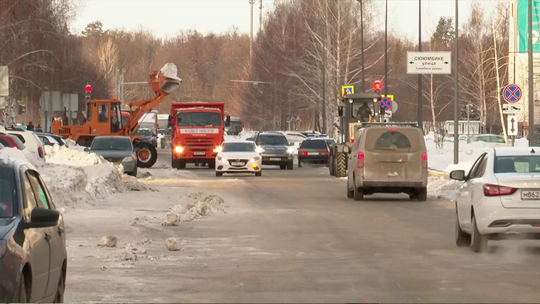 МУП «КПБ» пожаловался на нижнекамцев, которые не убирают машины на время уборки снега