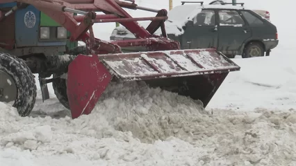 С улиц Нижнекамска вывезли больше двух тысяч кубометров снега