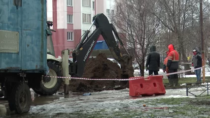 Жители одного из домов в Нижнекамске остались без холодной воды из-за порыва