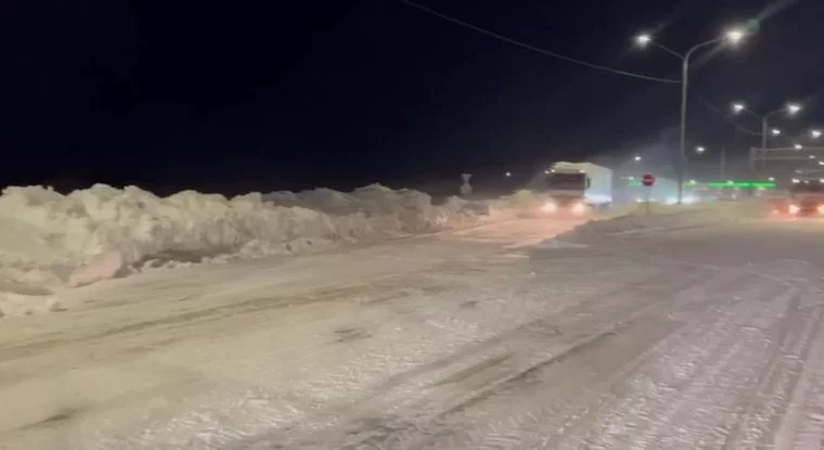 Дорожники вывезли с М-12 более 1 млн кубометров снега