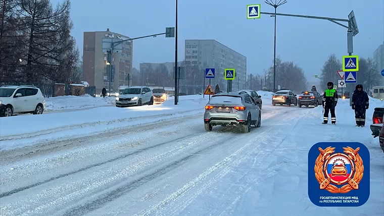 Из-за сильного снегопада нижнекамцев призвали быть осторожными на дорогах