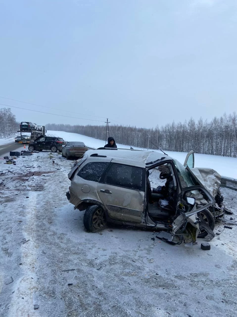 В массовом ДТП на трассе в Татарстане один человек погиб, еще пять пострадали