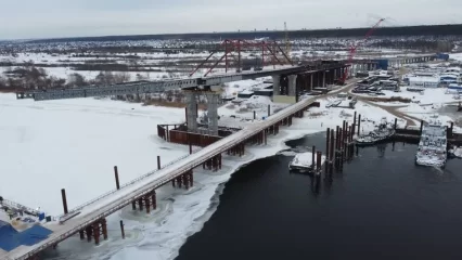 ​​На мосту через Каму в Татарстане готовятся к третьему этапу надвижки пролётного строения