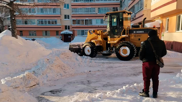 Из Нижнекамска за сутки вывезли почти пять тысяч кубометров снега