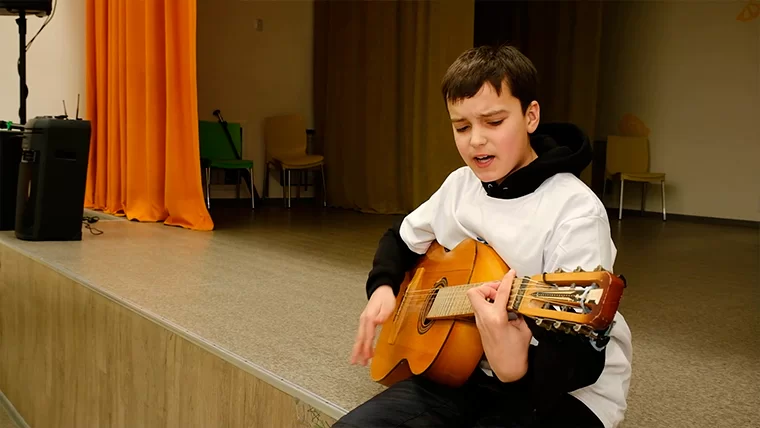 В нижнекамской ассоциации родителей и опекунов детей-инвалидов проводили зиму