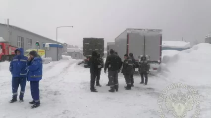 По факту обрушения крыши пункта приёма металла в Казани возбуждено уголовное дело