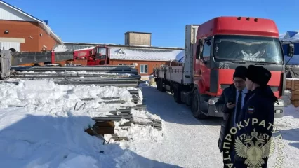 В Альметьевске стрелой автокрана насмерть придавило рабочего