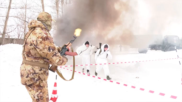 Нижнекамские школьники прошли полосу препятствий, подготовленную участниками СВО