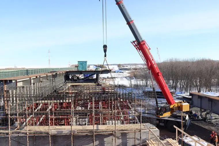 В Татарстане началась сборка пролетного строения моста через Ик