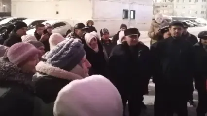 Власти Нижнекамска и представитель застройщика встретились с жильцами домов, рядом с которыми строится высотка