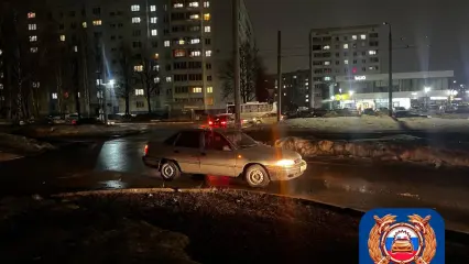 В Нижнекамске женщина получила травмы после наезда легковушки